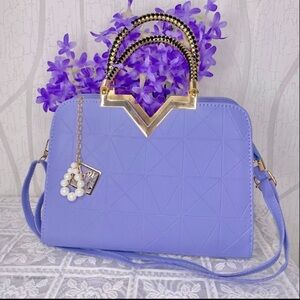 🌷 Light Blue Geometric Print Convertible Crossbody Handbag Gold & Pearl Accent 🌷